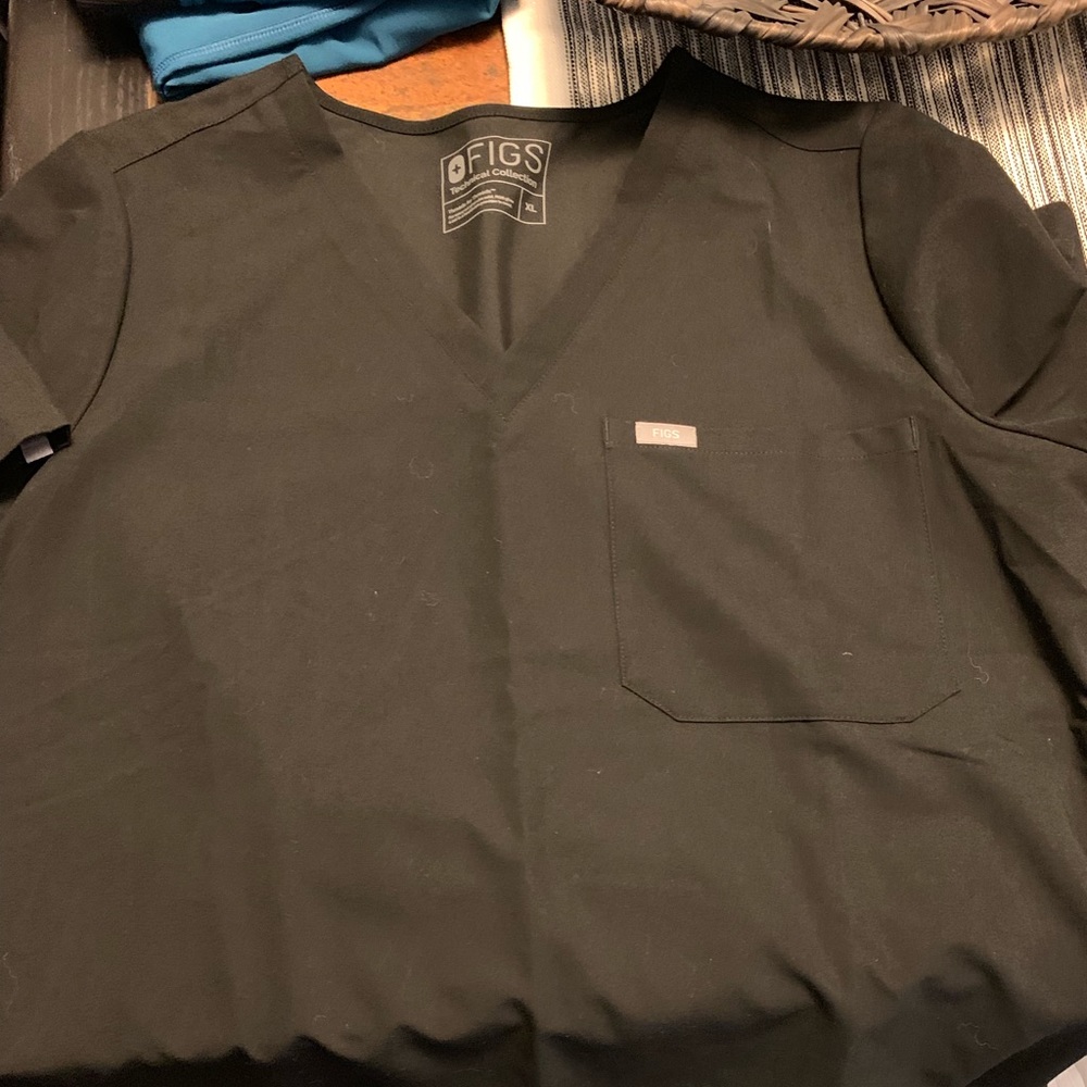Women’s Figs 1 Pocket Scrub top